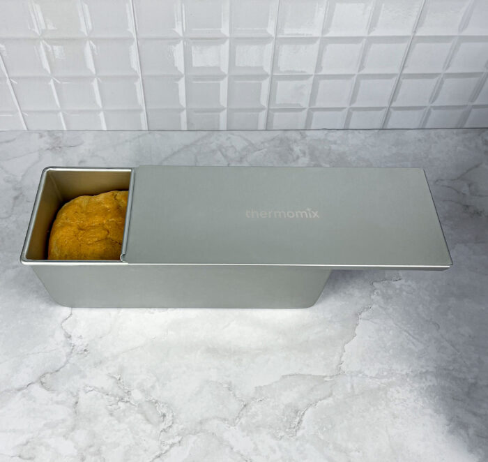 Molde para pan con tapa 32.5 x 12 x 11.6 cm - Imagen 2